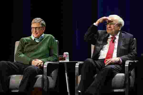在领导力方面，内向被低估了 -- 沃伦·巴菲特 (Warren Buffett) 和比尔·盖茨 (Bill Gates) 分享了他们如何利用内向来发挥自己的优势。