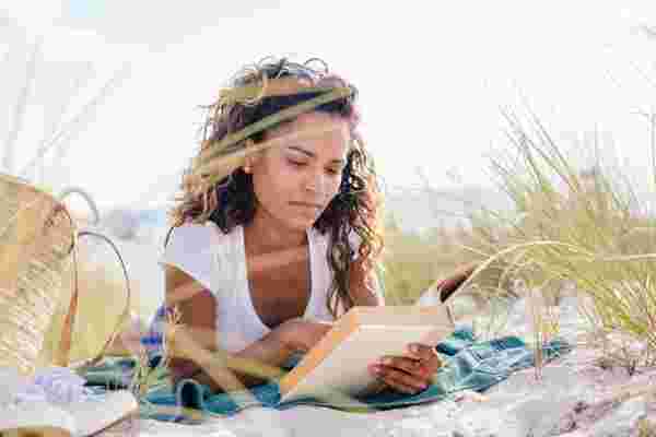 海滩阅读？每个企业家在这个夏天都应该读5本书。