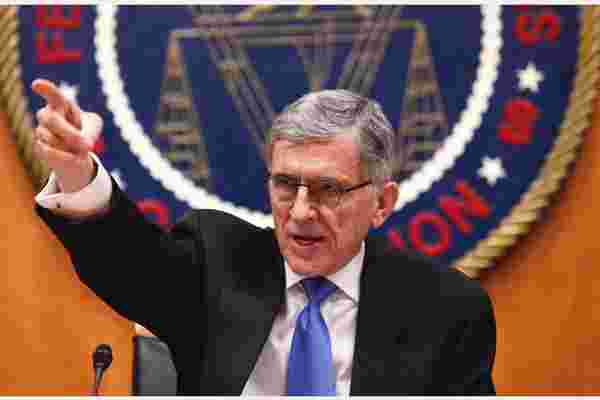 FCC召集AT&T，Comcast和T-Mobile解释数据上限豁免