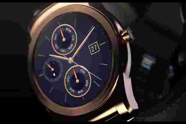 LG刚刚推出了1,200美元的黄金智能手表