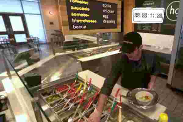 为什么这家连锁餐厅开始使用VR培训员工
