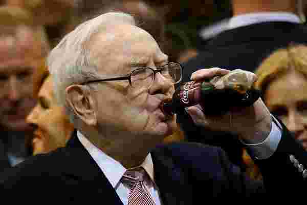Warren Buffett Says He Eats McDonald's 3 Times a Week and Pounds Cokes Because He's Not 'Bothered' by Death