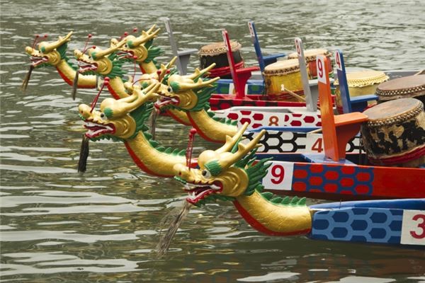 牛人并肩走打一字谜(手头并肩站打一字谜)